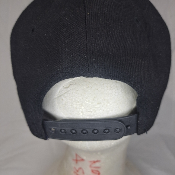 Compton Snapback Headlines Hat Cap Women's Pink Black California Los Angeles NWT - Picture 4 of 5